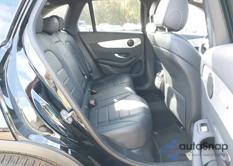 2019 Mercedes-Benz Glc 300 4Matic z USA, uszkodzony, nr VIN WDC0G4KB1KV178713